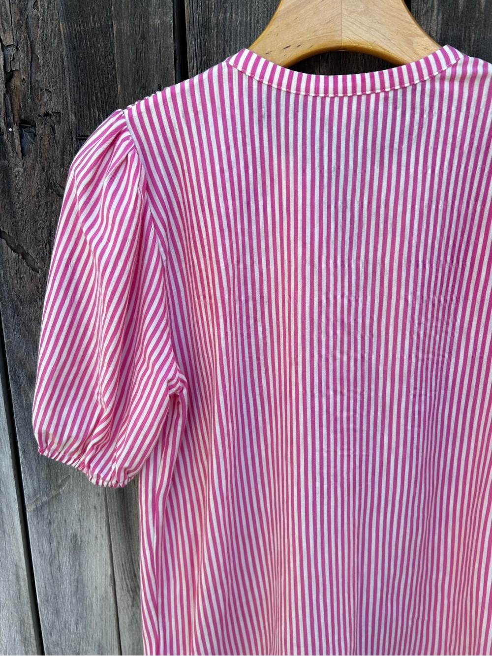 Boden Mya Short Sleeve Smocked Shirt Cotton Tencel Pink Punch Ivory Stripe 6 - Picture 11 of 16